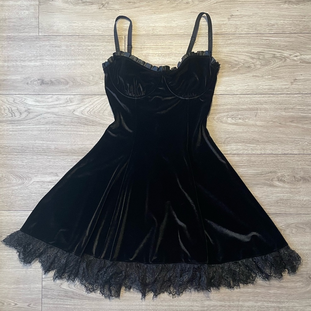 Widow Gothic Black Velvet Mini Dress